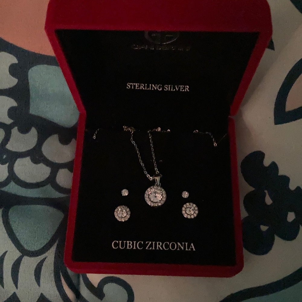 Brand new chain and ear rings set